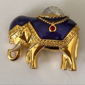 Chic Indian Ceremony Elephant Brooch